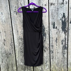 B. Calm black dress. 👗